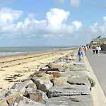 펜션 Near Mont St Michel